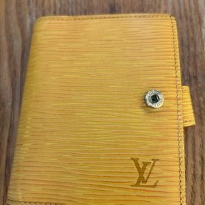 Louis Vuitton Epi Card Holder